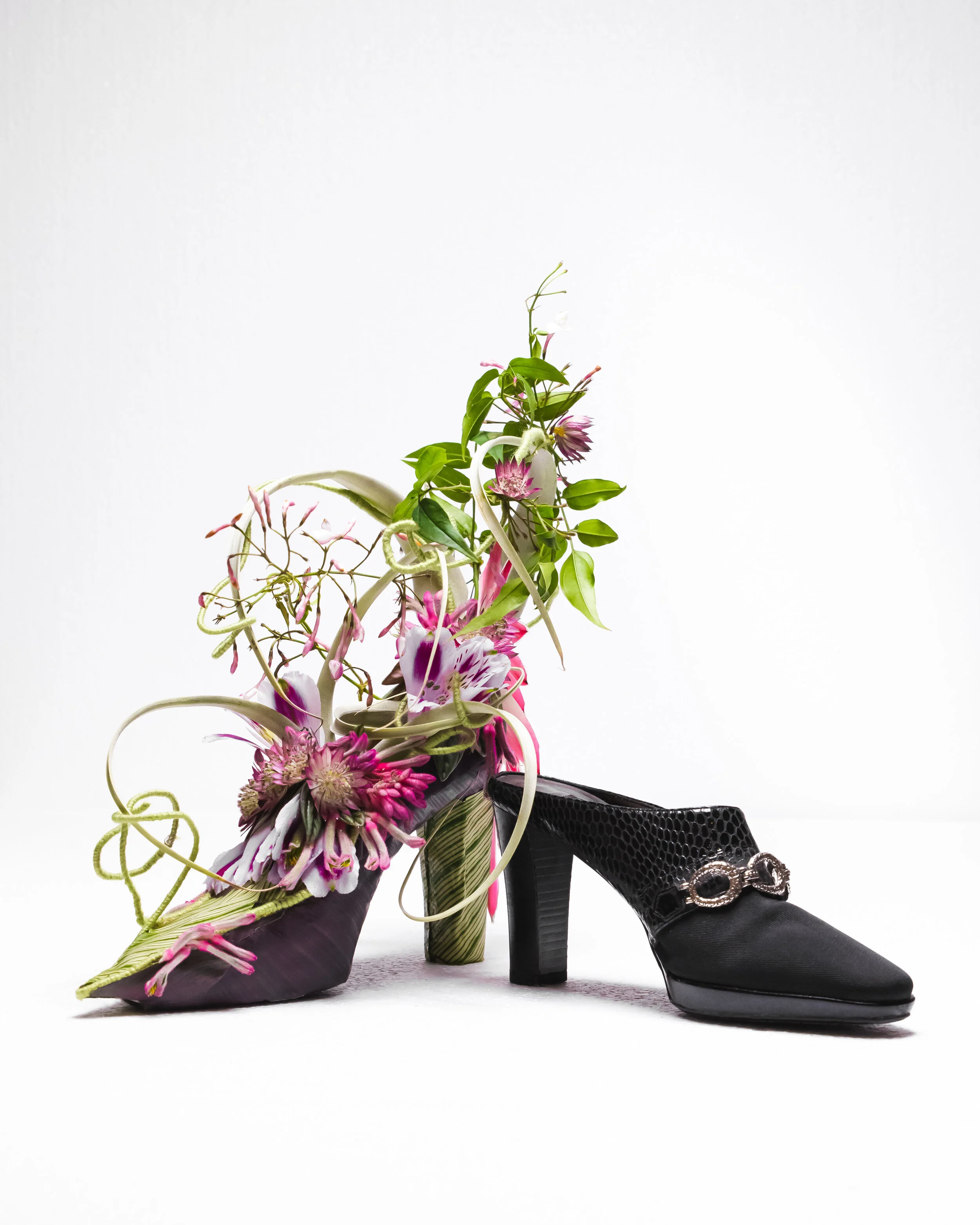 SHOE FLEUR - Creative Edge March 2021 — Hitomi Gilliam AIFD SHOE FLEUR - Creative Edge March 2021 — Hitomi Gilliam AIFD